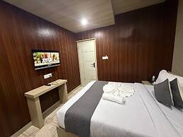 Hotel Alohi Grand