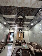 Anushri Lodge And Restaurants