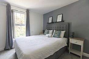 West Hull 2 bed apartment with Parking