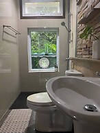 Hidden Villa Oasis Private Pool 2km to Beach&mall