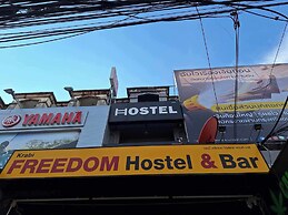 Krabi Freedom Hostel And Bar
