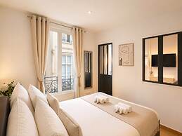 1613 Montmartre