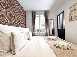 1613 Montmartre