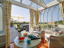 Porthcothan House