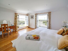 Porthcothan House
