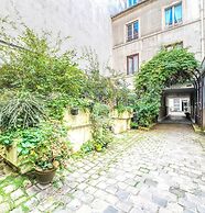 1614 Sevres