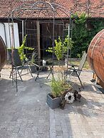 Schlafen im Weinfass