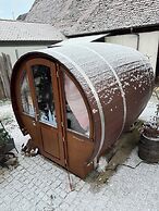 Schlafen im Weinfass