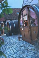 Schlafen im Weinfass