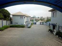 Indices  Hotel and Suites