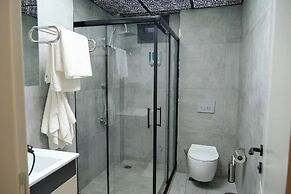 LIMONOTTO SUIT OTEL