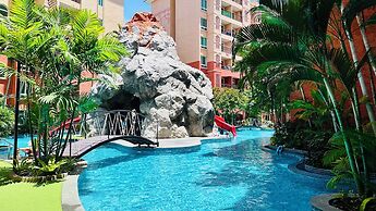Seven Seas Condo Resort steps to  Beach