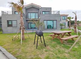 Poolstory 6 pool villa