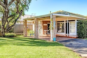 Emu Point Beach Cottages