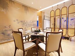 Interact China Fine Condo - Novotown