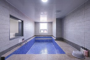 Bugok Royal Hotel