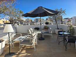 D Townhouse Boutique Suites