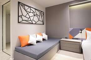 Maybis Hotel
