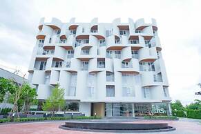 Maybis Hotel