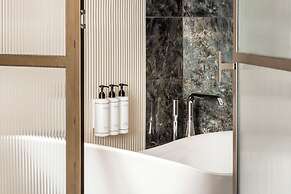 Merveil Luxury Suites - Rougemont I-II-III