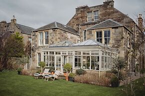 Private and Prestigious Luxury Home