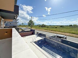 Ifestos Suites by SDR