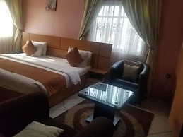 Celia's Hotel and Suites