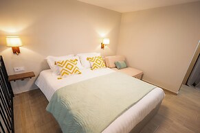 Vayas Residences Agora