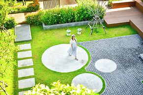 The Kite Hotel Bangsaen by Koko