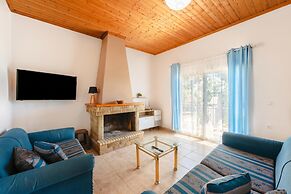 To Pournari Beachside Garden House
