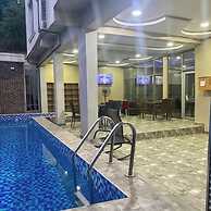 Camas Hotels