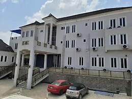 Camas Hotels