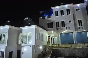 Camas Hotels