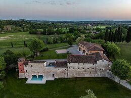 Corte Baruzzo Relais