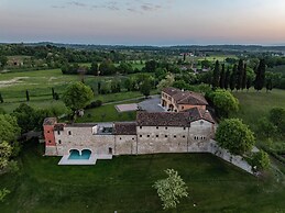 Corte Baruzzo Relais