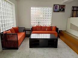 La Monde Hotel and Suites