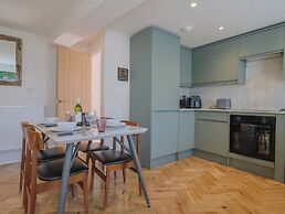 1 Mill Green Court
