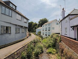 1 Mill Green Court