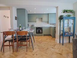 1 Mill Green Court