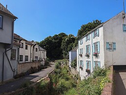 1 Mill Green Court
