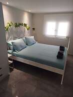 Liana s Stylish House