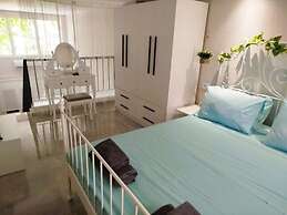 Liana s Stylish House