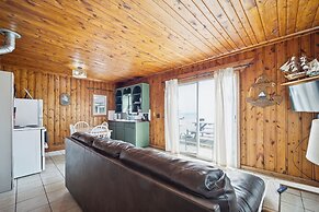 Barefoot Beach Resort