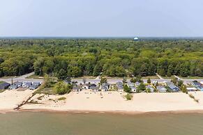 Barefoot Beach Resort