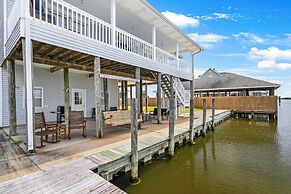 Bayou Manor