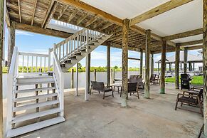 Bayou Manor