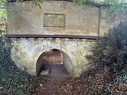 The Garden Hut