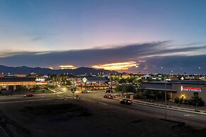 Fairfield By Marriott Inn & Suites Surprise Prasada