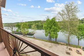 Penthouse Eagle View for 12!