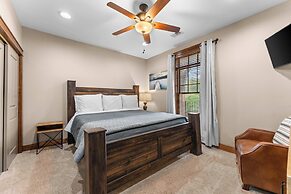 Penthouse Eagle View for 12!
